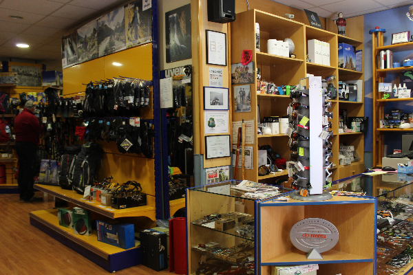 Tienda Agujetas material de escalada- MET