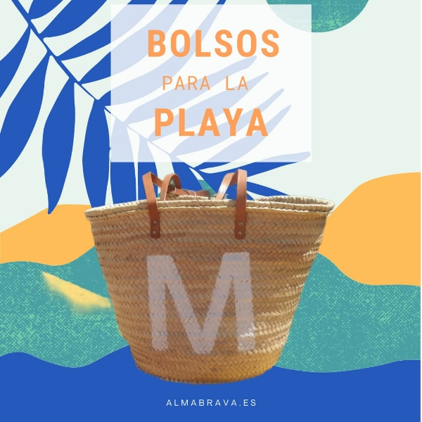 Bolsos de playa con inicial pintada